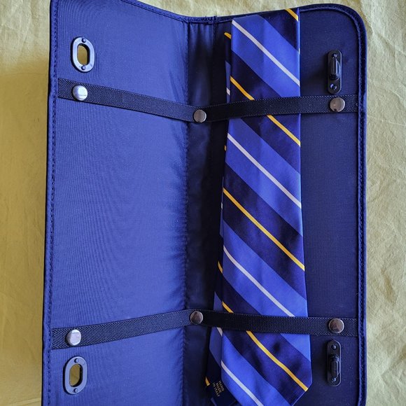 Necktie Travel Case - Picture 1 of 3